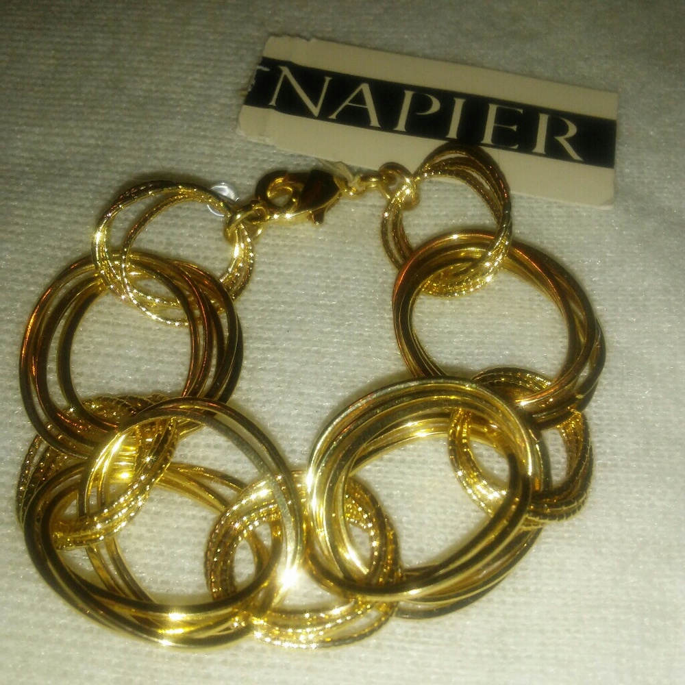 NAPIER LOOP BRACELET